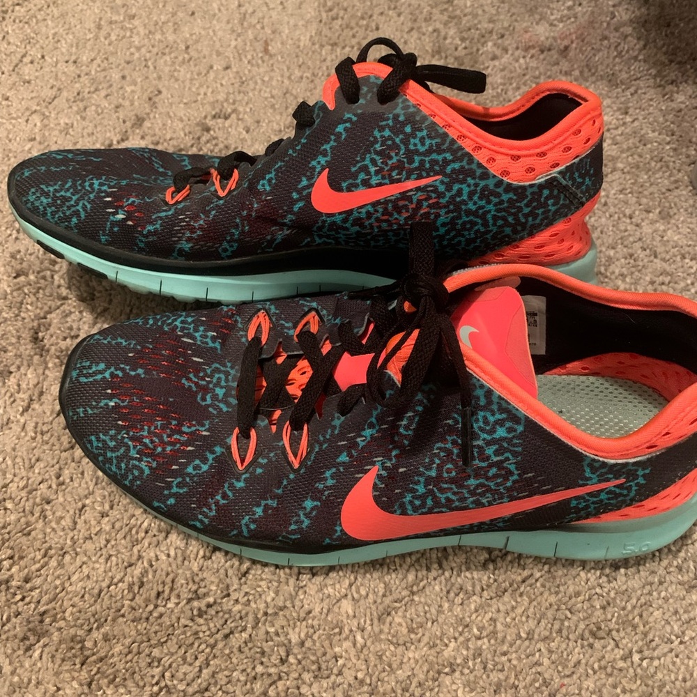 Woman’s Nike Free Sneakers